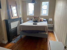 
                                                                                        Location
                                                                                         Maison meublée , trois chambres, hypercentre