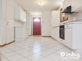 
                                                                                        Vente
                                                                                         Maison mitoyenne 4 p. avec véranda et jardin