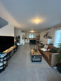 
                                                                                        Location
                                                                                         Maison neuve 84m² T3 a Fons
