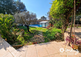 
                                                                                        Vente
                                                                                         Maison Nîmes quartier hôpital plain pied et annexe