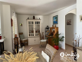 Vente
Maison piscine individuelle cheminée vue dégagée