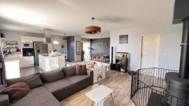 
                                                                                        Vente
                                                                                         Maison plain-pied 106 m2 - 3 chambres - VILLECHENEVE