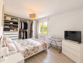 
                                                                                        Vente
                                                                                         Maison plain-pied 130 m² – 4 chambres – piscine – terrain 3 200 m² – assainissement conforme