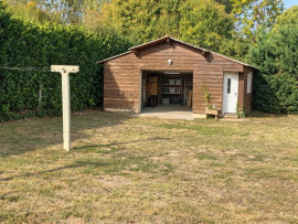 
                                                                                        Vente
                                                                                         Maison plain-pied 130 m² – 4 chambres – piscine – terrain 3 200 m² – assainissement conforme