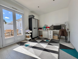 Vente
                                                                                MAISON PLAIN-PIED - 3 CHAMBRES - REZE/LA HOUSSAIS