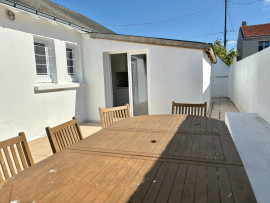 Vente
                                                                                MAISON PLAIN-PIED - 3 CHAMBRES - REZE/LA HOUSSAIS