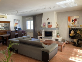 
                                                                                        Vente
                                                                                         Maison plain-pied 3 Chbes sur 980 m², piscine