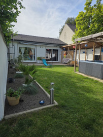 
                                                                                        Vente
                                                                                         Maison plain-pied rénovée - Jardin - DPE B