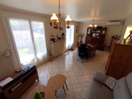 
                                                                                        Vente
                                                                                         Maison plain pied T3, garage et jardin