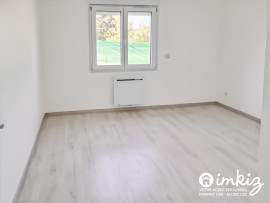 
                                                                                        Vente
                                                                                         Maison plein pied 4 pièces