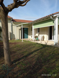 
                                                                                        Location
                                                                                         Maison PMR de plain-pied, appentis, garage, jardin