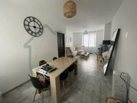 Location
MAISON PROCHE CENTRE VILLE AVEC COUR ET GARAGE