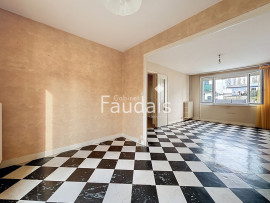 
                                                                                        Vente
                                                                                         MAISON PROCHE CENTRE VILLE ET COLLEGE