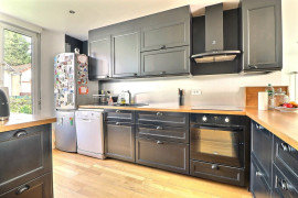 
                                                                                        Vente
                                                                                         Maison quartier pavillonnaire - 90m²