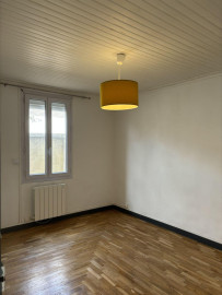 
                                                                                        Location
                                                                                         Maison – quartier piscine - idéal famille