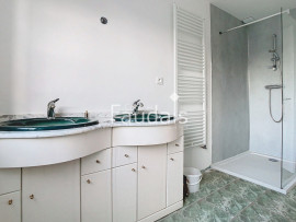 
                                                                                        Vente
                                                                                         Maison rénovée avec vie de plain-pied PONT-HEBERT