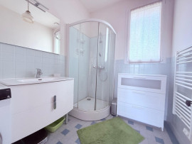 
                                                                                        Vente
                                                                                         Maison rénovée Bergerac 3 chambres – Jardin, double garage, aucun travaux