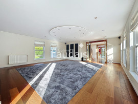 
                                                                                        Vente
                                                                                         Maison Saint-Gilles volumes généreux 189 m2 