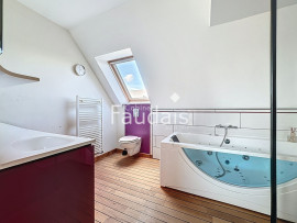 
                                                                                        Vente
                                                                                         Maison Saint-Gilles volumes généreux 189 m2 