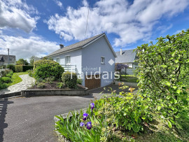 
                                                                                        Vente
                                                                                         Maison SAINT-LO secteur hôpital avec une vie de plain pied 