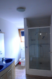 Vente
Maison semi bourgeoise rénovée, 4ch et 1 bureau
