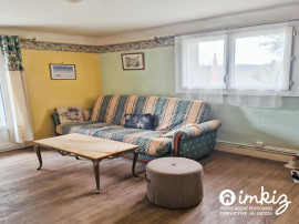 Vente
Maison située sur hauteur avec grand terrasse
