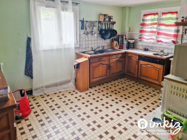 Vente
Maison située sur hauteur avec grand terrasse