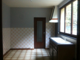 
                                                                                        Vente
                                                                                         maison spacieuse