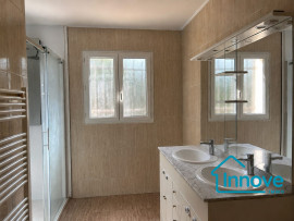
                                                                                        Vente
                                                                                         Maison sur les coteaux de Pompignan