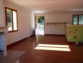 
                                                                                        Location
                                                                                         Maison sur SAINT-REMEZE