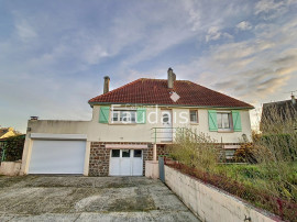 
                                                                                        Vente
                                                                                         Maison sur sous-sol à CONDE SUR VIRE
