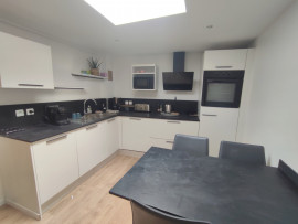 Location
Maison T2 meublé toit terrasse St Leu 765€/CC mois
