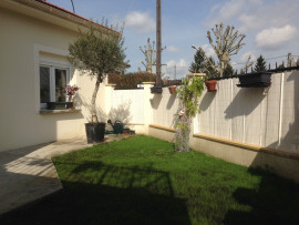 Location
Maison T3/4 jardin et terrasse (loyer tout inclus)