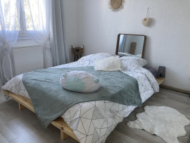 
                                                                                        Vente
                                                                                         Maison T4, 3 chbres, gge sur 325 m²