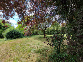 Location
Maison T5 / 92.5 m² / Créon / Nu