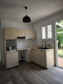 Location
Maison T5 / 92.5 m² / Créon / Nu