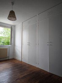 Location
Maison T5 / 92.5 m² / Créon / Nu
