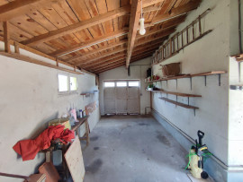 Location
Maison T5 / 92.5 m² / Créon / Nu