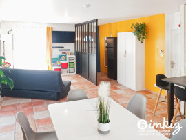 
                                                                                        Vente
                                                                                         Maison T6 climatisée au calme avec jardin clôturé