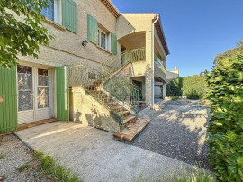 
                                                                                        Vente
                                                                                         Maison T7 avec extérieur