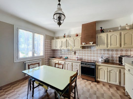 
                                                                                        Vente
                                                                                         Maison T7 avec extérieur