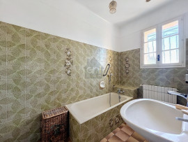 
                                                                                        Vente
                                                                                         Maison T7 avec extérieur