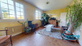 
                                                                                        Vente
                                                                                         Maison traditionnelle 6 pièces - ROUVRES (28260)