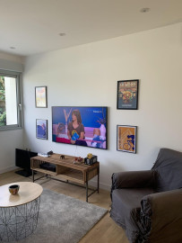 
                                                                                        Location
                                                                                         Maison très lumineuse 
Refaite à neuf