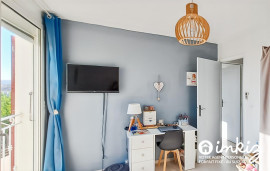 
                                                                                        Vente
                                                                                         Maison vue étang de Thau, piscine, jardin.