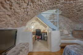 
                                                                                        Vente
                                                                                         MAISOND E VILLAGE - SAINT JEANNET