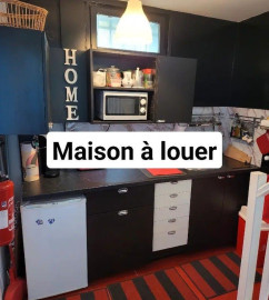 
                                                                                        Location
                                                                                         Maisonnette de ville meublée 30m² bail de 9 mois