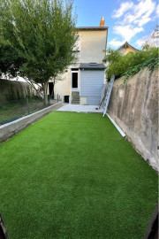 
                                                                                        Location
                                                                                         Maisonnette T2 37m² rénovée avec jardin privatif