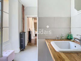 
                                                                                        Vente
                                                                                         Manoir 18 ème siècle avec gite au coeur de la Suisse Normand