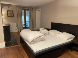 
                                                                                        Location
                                                                                         Marais Saint Paul - 2 pièces meublé - 44m2